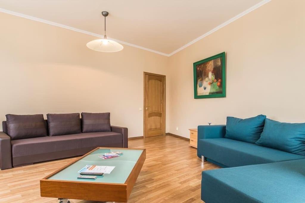 Old Town Apartment Next To Saint Peter'S Church Riga Exterior foto