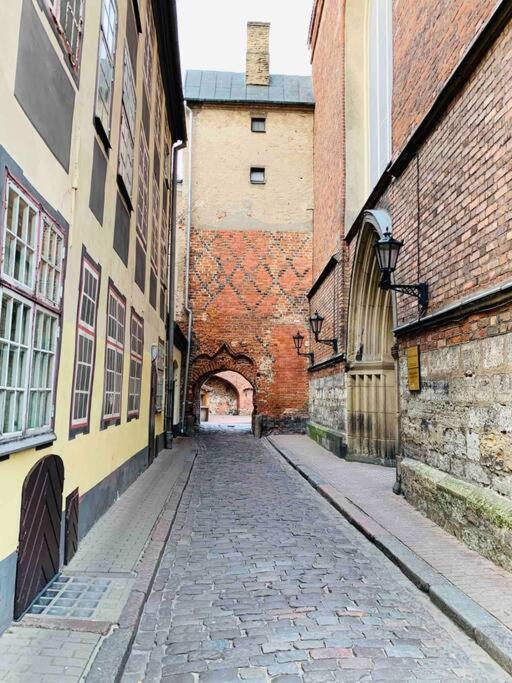 Old Town Apartment Next To Saint Peter'S Church Riga Exterior foto