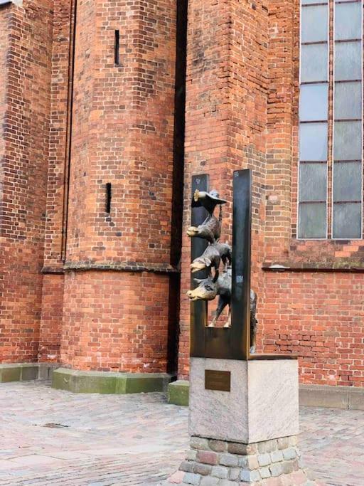 Old Town Apartment Next To Saint Peter'S Church Riga Exterior foto